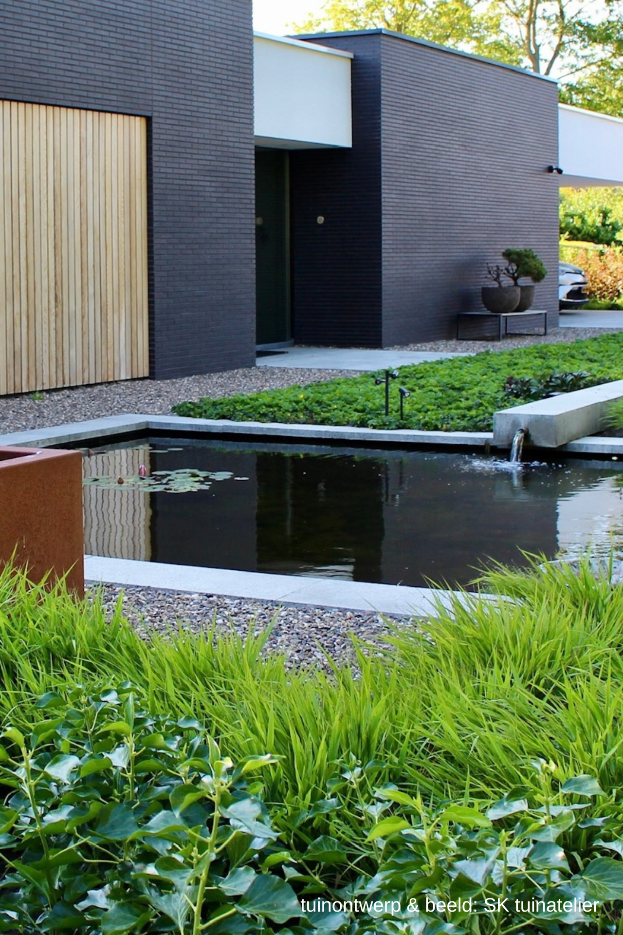 Aanleg van een tuin door hoveniersbedrijf Paardekooper in Kloetinge